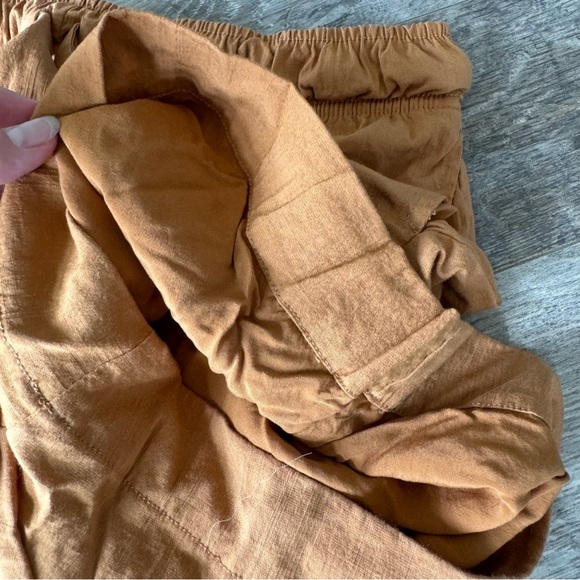 EVEREVE Shane Caramel Brown Tie Waist Paper-bag Shorts - Picture 7 of 11